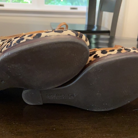 Cheetah Sperry Topsider wedgies. Sperry shoes. Leopard print. - Picture 7 of 7